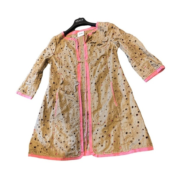 🎉HP🎉Moschino vintage embroidered tan lace pink trim jacket kimono Sz L - Picture 1 of 11